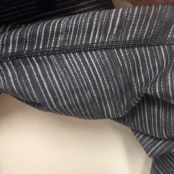 Lululemon striped leggings - Picture 5 of 9